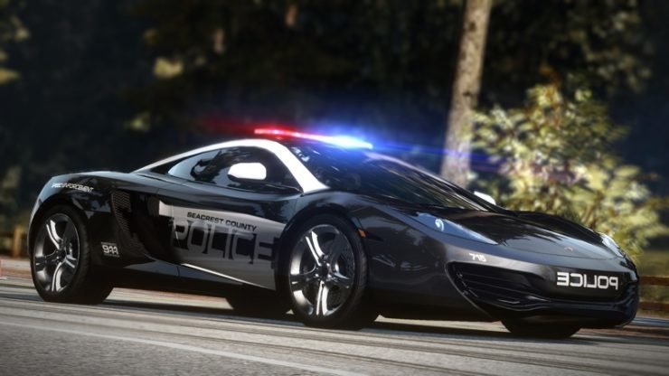 Need for Speed: Hot Pursuit - 12 Zylinder-Polizeifahrzeug